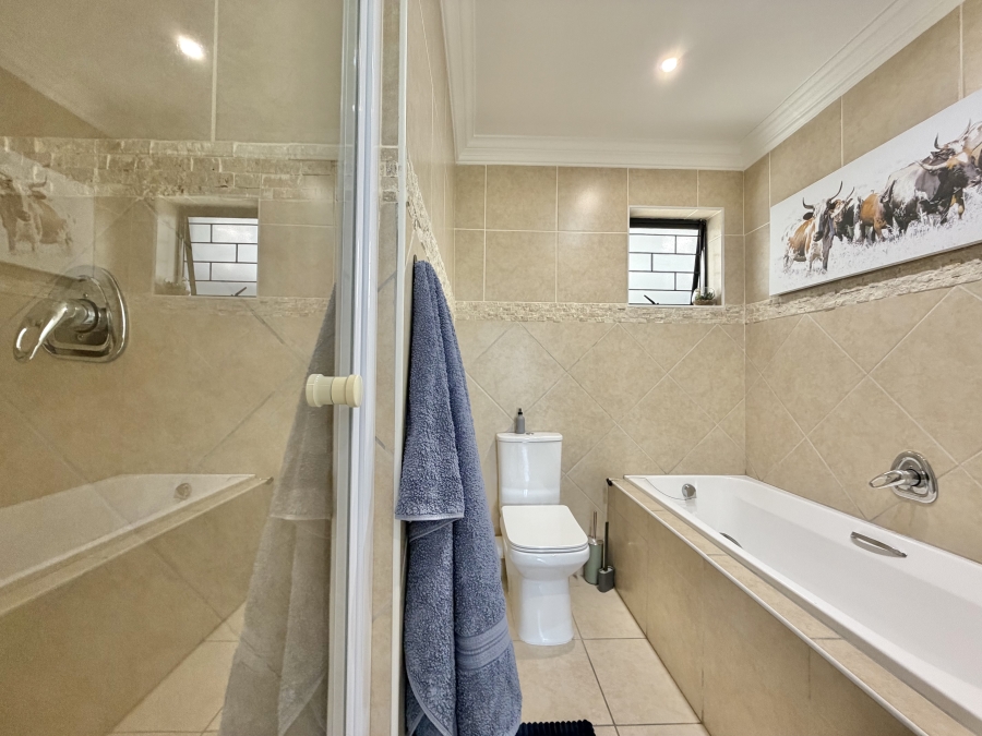 2 Bedroom Property for Sale in Ferreira Town Eastern Cape